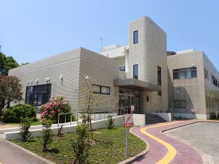 改修後の医学部図書館